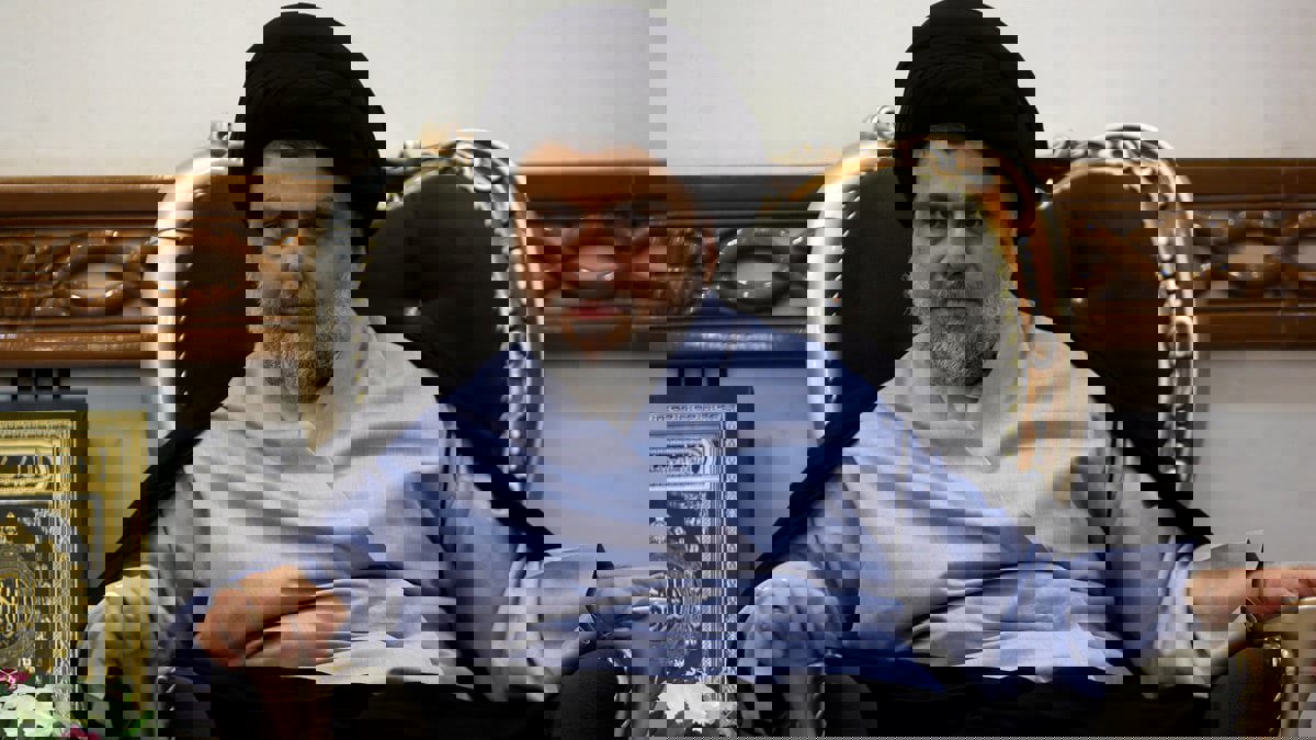 مقتدى الصدر يعلن" تحرير" المنطقة الخضراء ويدعو الجيش لمساندة "الثوار"