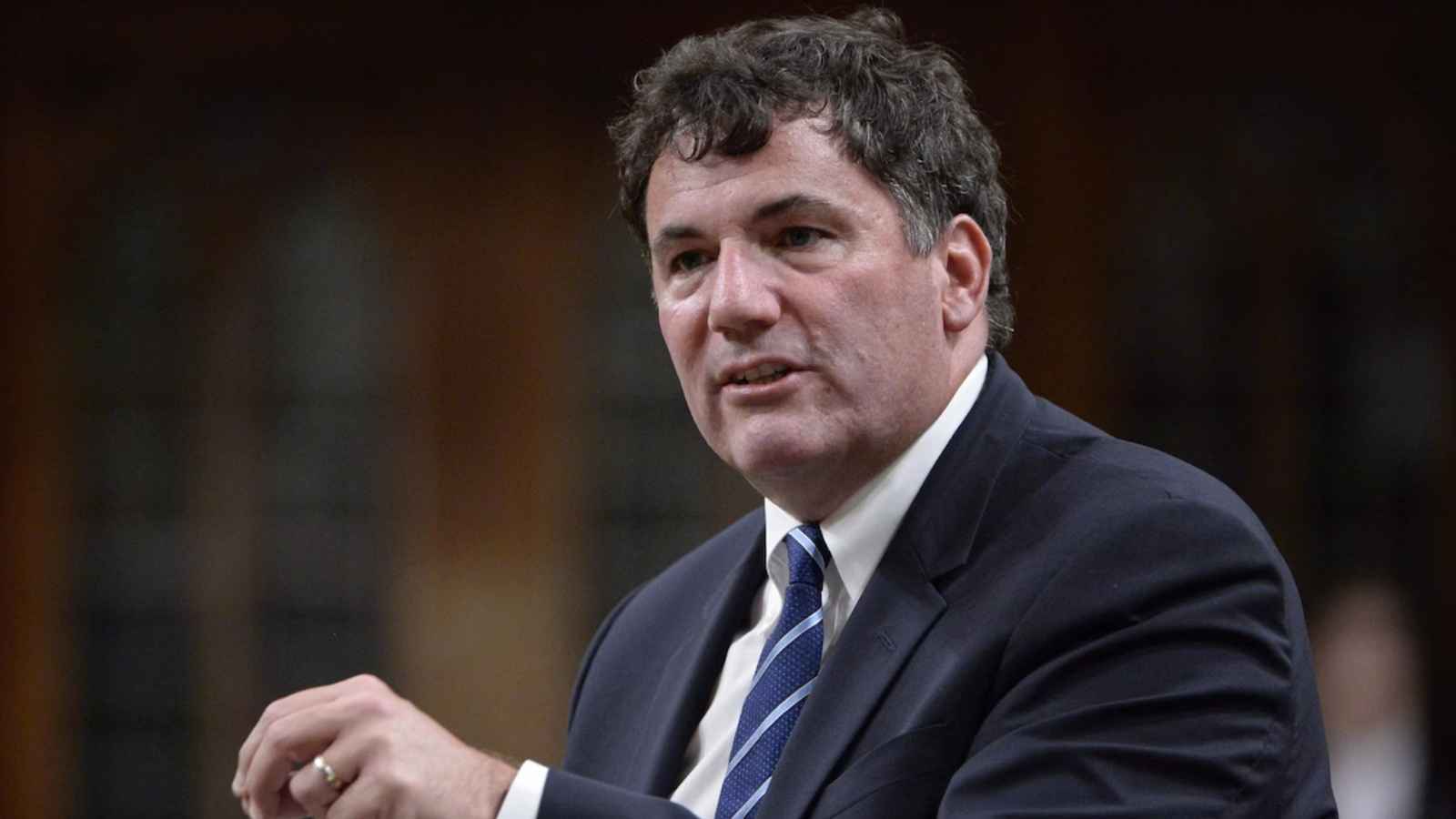 بعد رسوم ترامب الجمركية.. كندا تعلن عن أول إجراء لحماية شركاتها