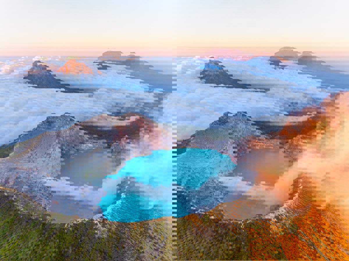 سائحة تسقط في فوهة بركان بسبب صور "السيلفي"