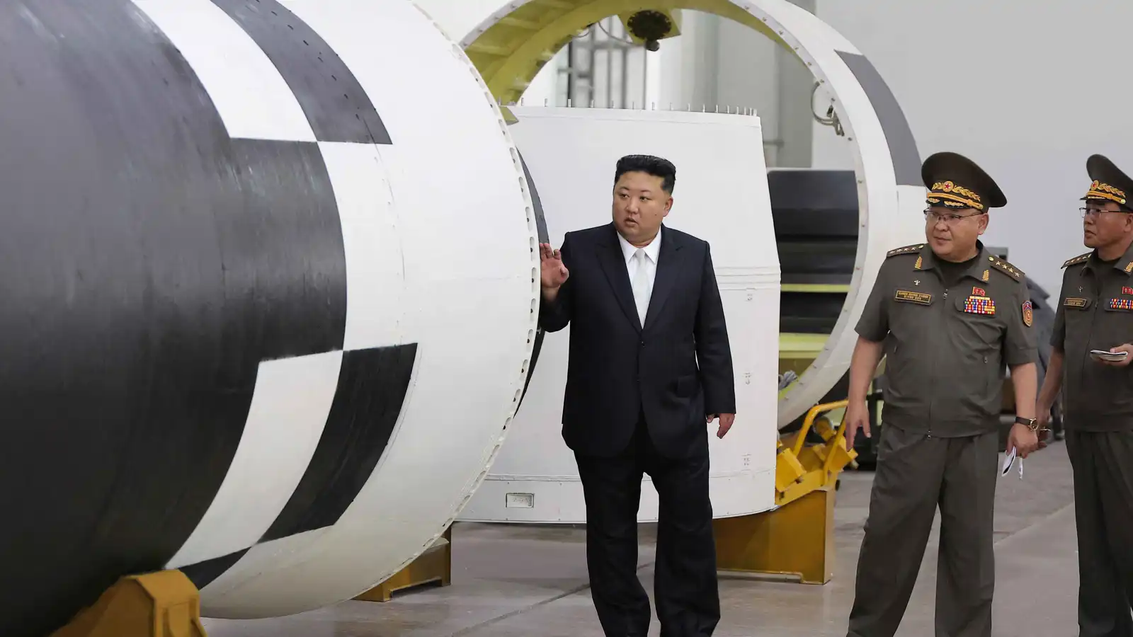 بمساعدة روسية.. صاروخ كوري شمالي عابر للقارات يثير رعب الغرب (فيديو إرم)