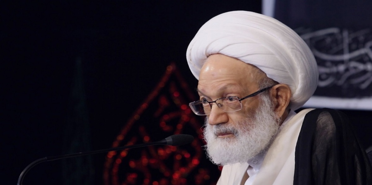 رجل الدين الشيعي عيسى قاسم يغادر البحرين إلى بريطانيا