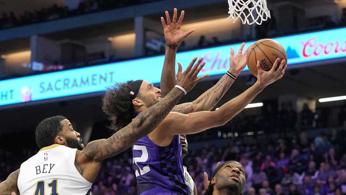 NBA.. تألق كاردويل في الثواني الأخيرة يمنح كينغز فوزا ثمينا على بليكانز 