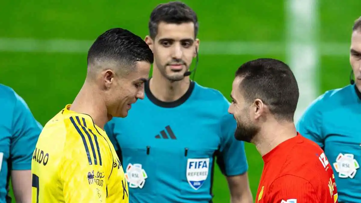 مع كريستيانو رونالدو.. مصوّر القادسية يفاجئ ناتشو بهدية رائعة