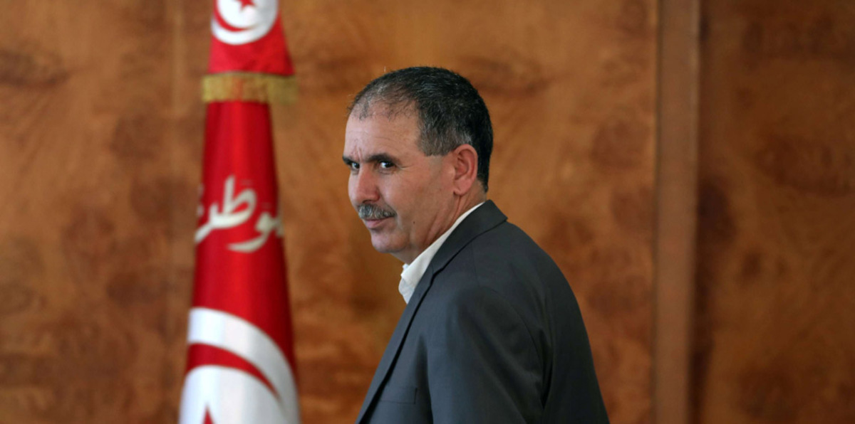 اتحاد الشغل التونسي يعلن الإضراب العام و يزيد "عزلة" الشاهد