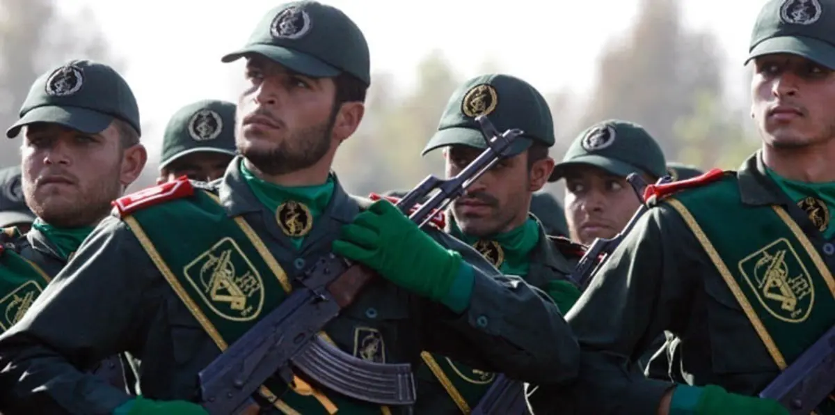 بسبب الضغط.. هل يتراجع ترامب عن تصنيف "الحرس الثوري الإيراني" منظمة "إرهابية"