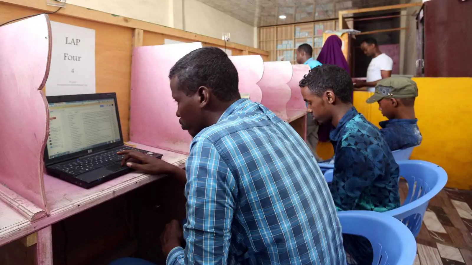 بسبب انقطاعات الإنترنت.. إفريقيا تخسر 1.56 مليار دولار