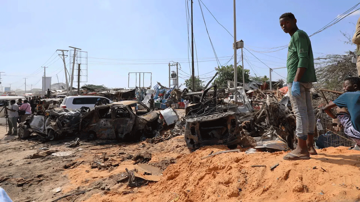 حركة الشباب الصومالية تتبنى تفجير مقديشو الدامي