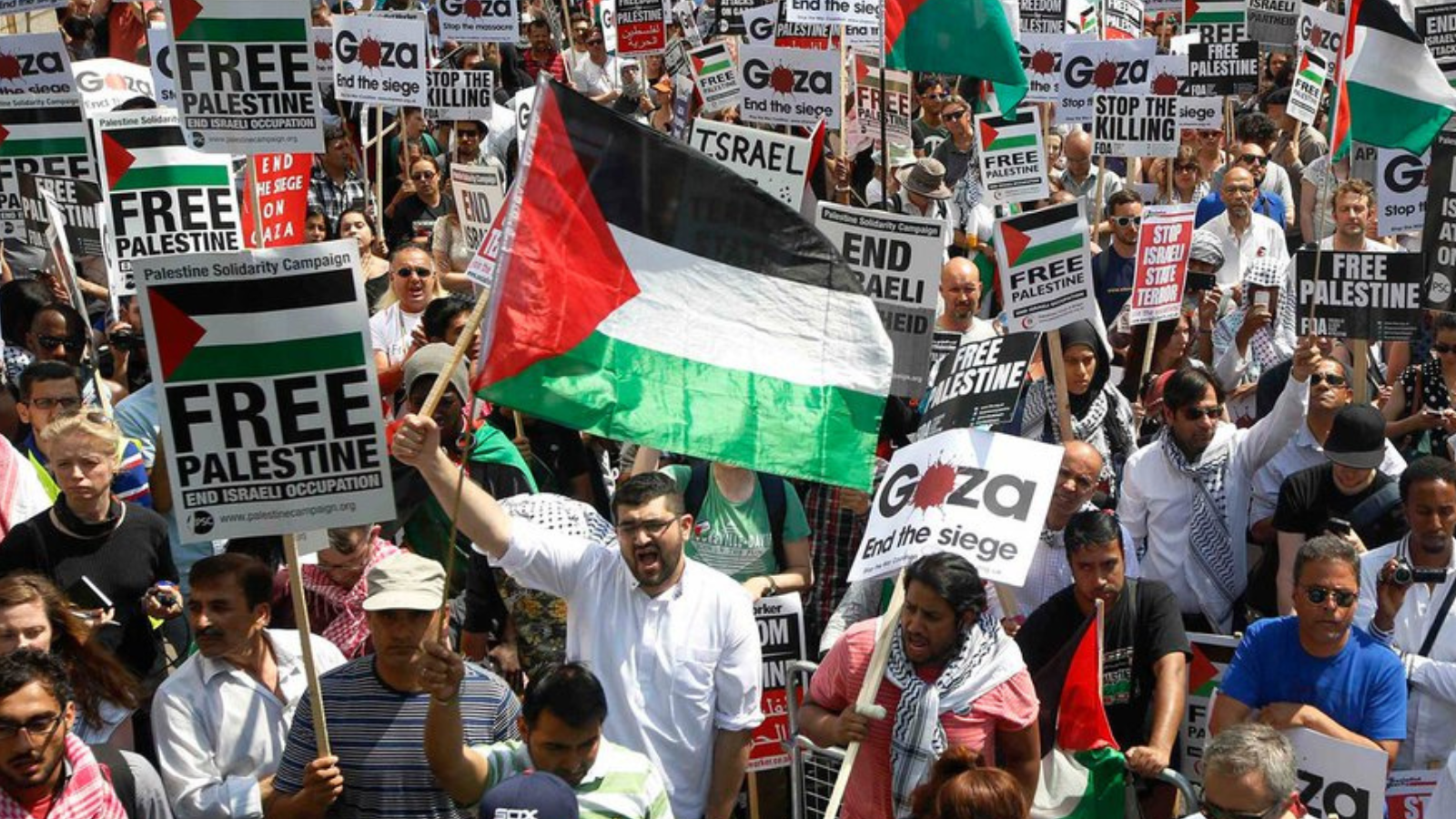 800 قانوني بريطاني يطالبون بمعاقبة إسرائيل بسبب "الإبادة الجماعية"