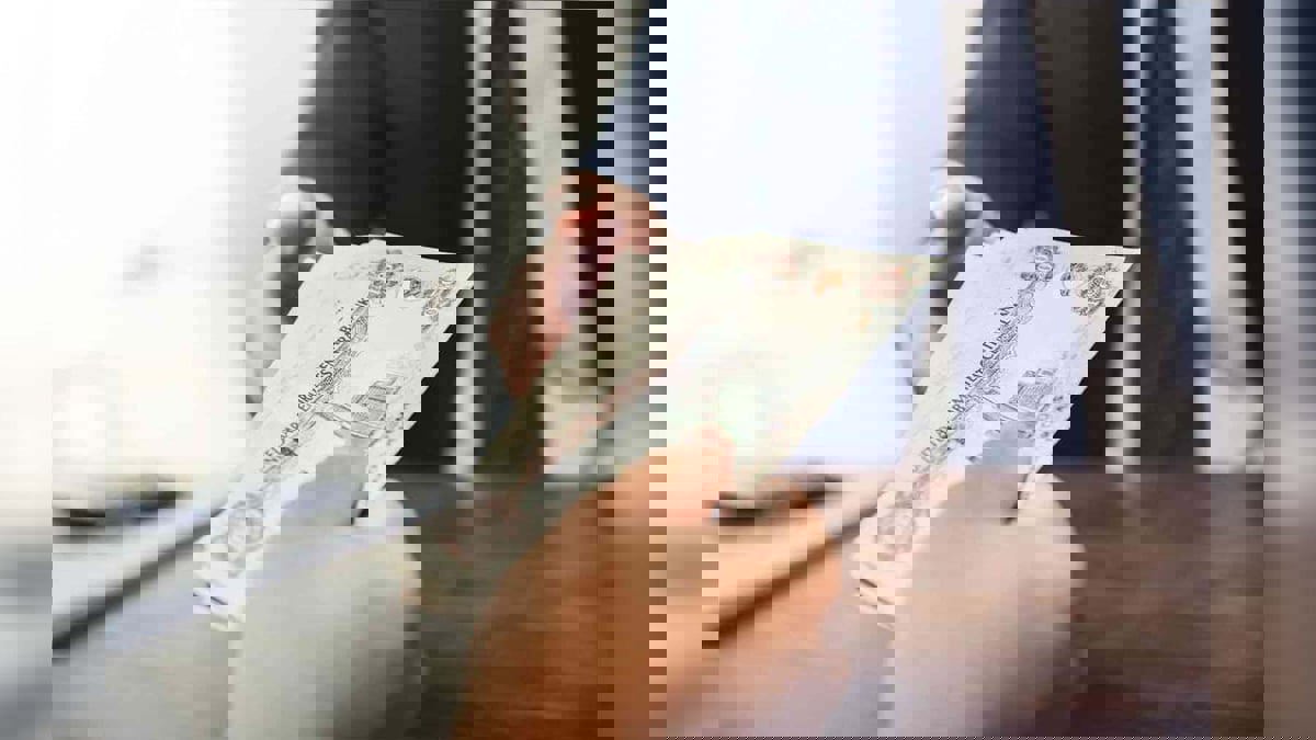 الإمارات.. إدانة 8 متهمين بجرائم غسل الأموال والاحتيال