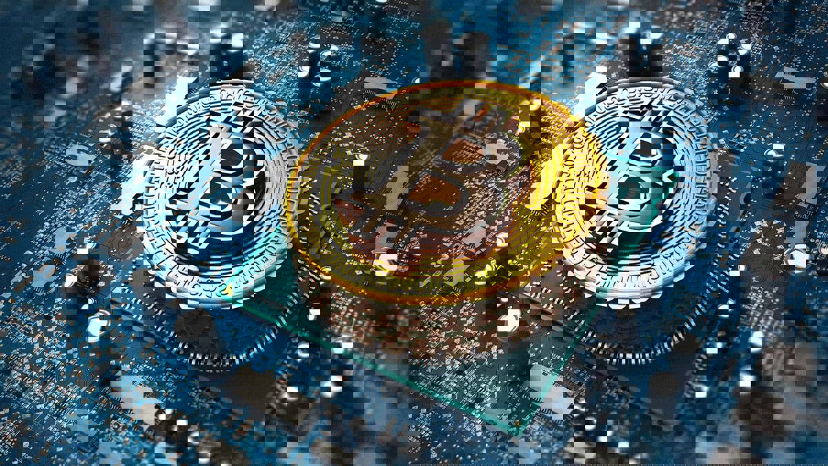 تراجع "بيتكوين" بعد تجاوزها 40 ألف دولار