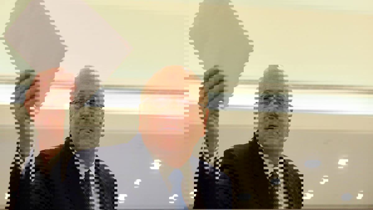 لبنان .. "حكومة ميقاتي" تعقد أول اجتماعاتها وسط انهيار اقتصادي غير مسبوق