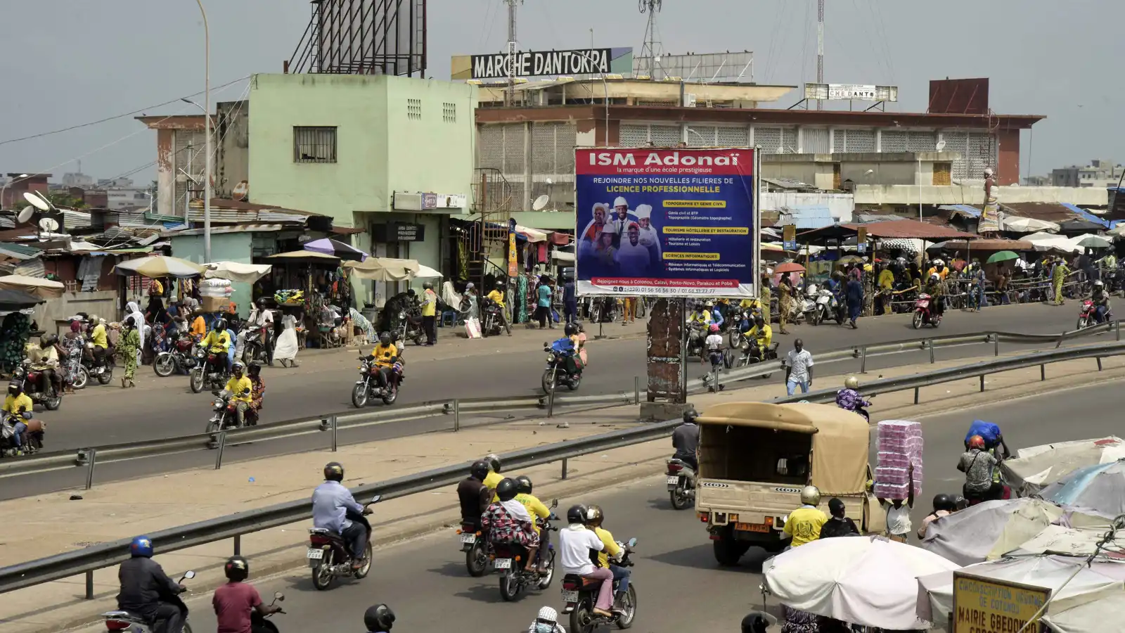بعد زيادة لافتة بعدد القتلى.. هل فقدت بنين السيطرة الأمنية؟