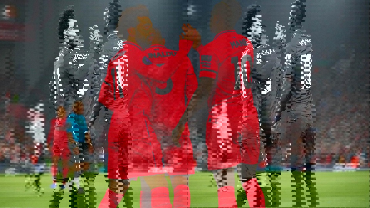 ساديو ماني يكشف تفاصيل جديدة في خلافه مع محمد صلاح