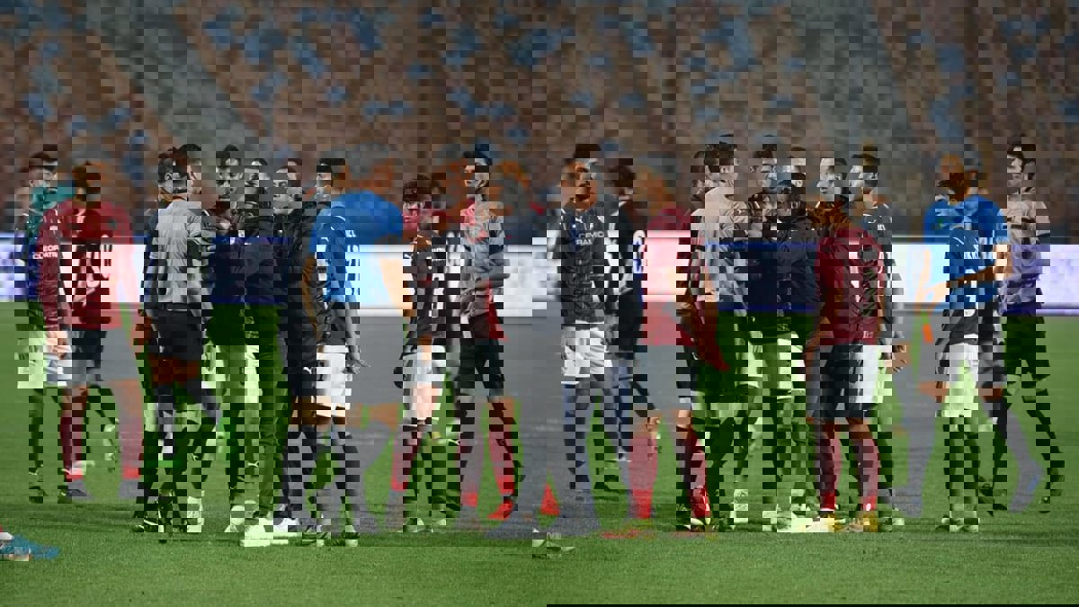 اعتراضات كبيرة من الجهاز الفني لسيراميكا كليوباترا على إبراهيم نور الدين (صور)