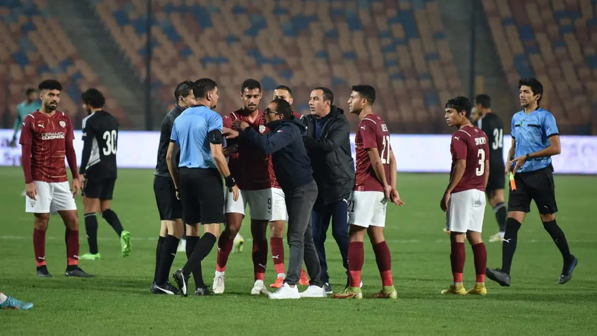 اعتراضات كبيرة من الجهاز الفني لسيراميكا كليوباترا على إبراهيم نور الدين (صور)