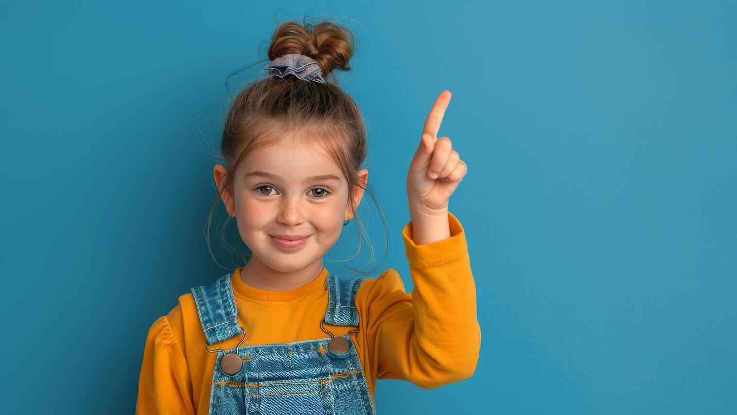 "السبب قد يفاجئك".. لماذا يبتسم طفلك عند توبيخه؟