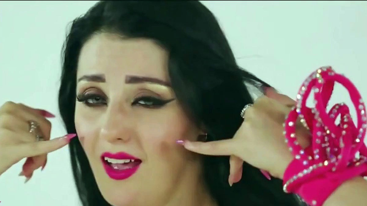 مصر.. اتهام الراقصة صافيناز بالتحريض على الفسق