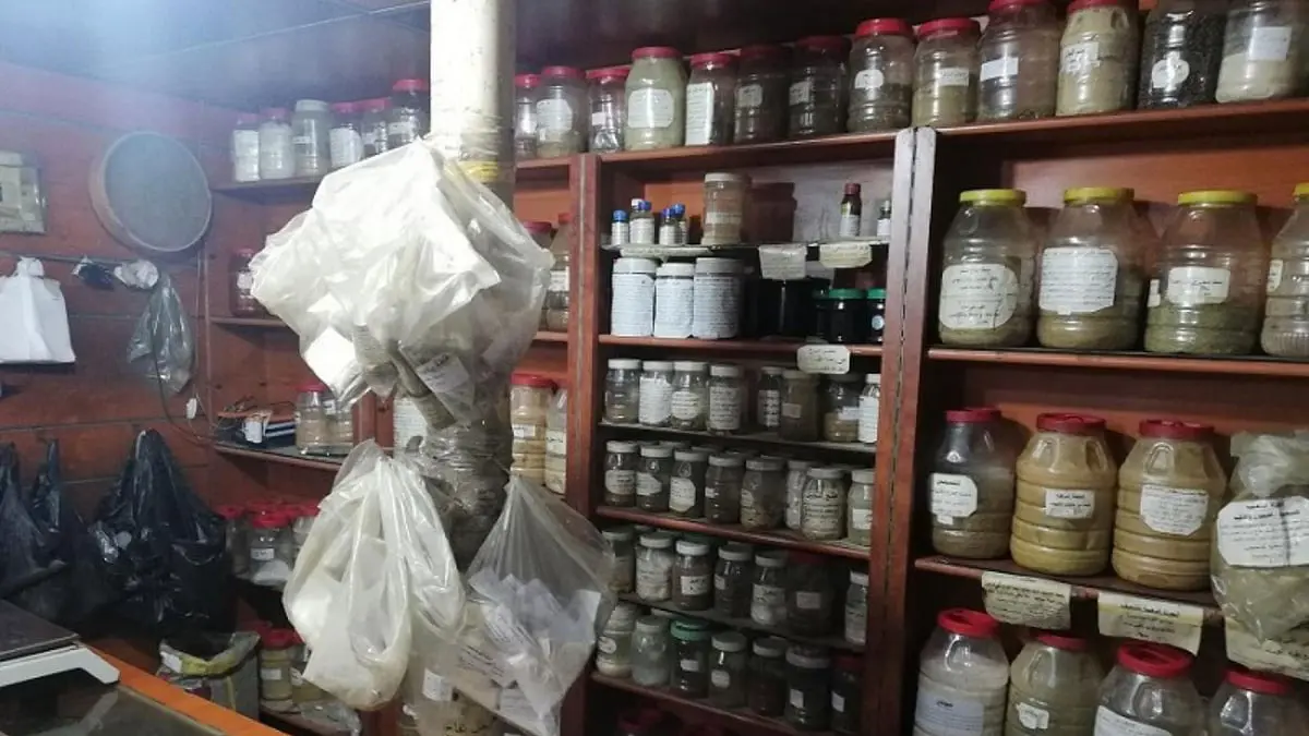 ازدهار الطب العربي بسبب غلاء الأدوية وتكاليف العلاج في سوريا