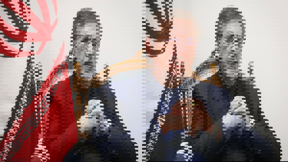 وفد بريطاني يزور طهران لمناقشة دفع ديون منذ عهد شاه إيران