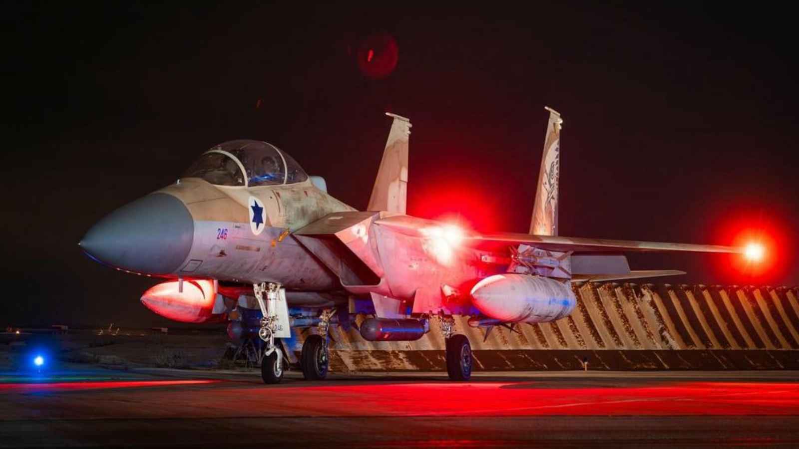 الجيش الإسرائيلي يشنّ غارات عنيفة على شرق مدينة غزة (فيديو)