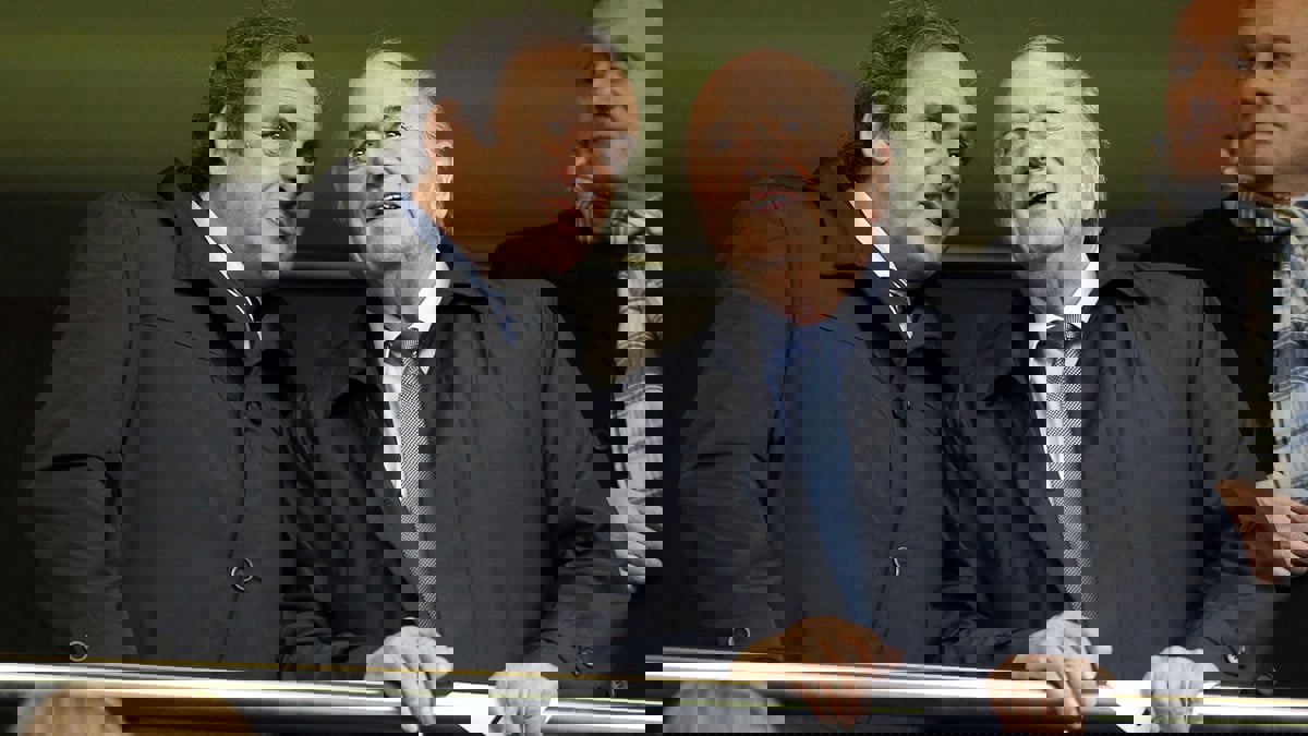 اتهامات تلاحق بلاتر وبلاتيني بشأن مدفوعات بقيمة مليوني فرنك سويسري