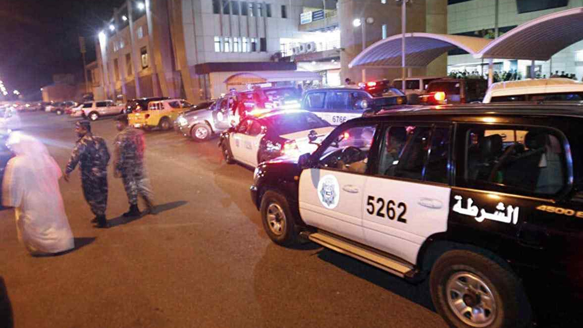 الكويت.. القبض على 30 وافدا بينهم نساء في وكر للعب القمار (فيديو)‎