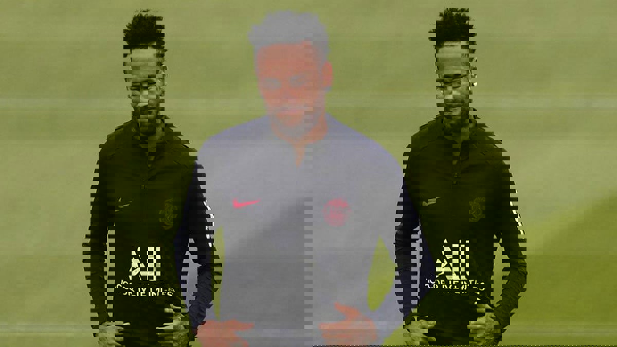 صحيفة: تشاؤم في نادي برشلونة بشأن التوقيع مع نيمار