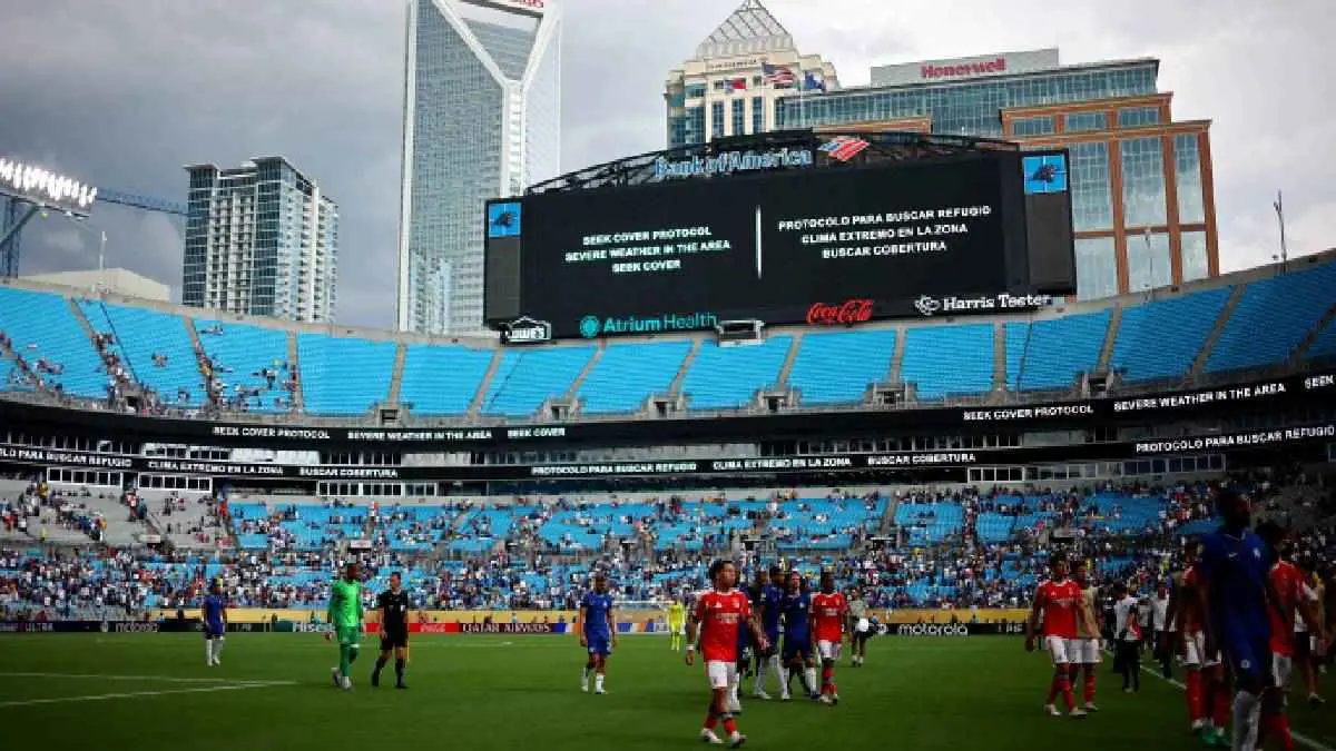 قبل النهاية بخمس دقائق.. توقف مباراة تشيلسي وبنفيكا في كأس العالم للأندية