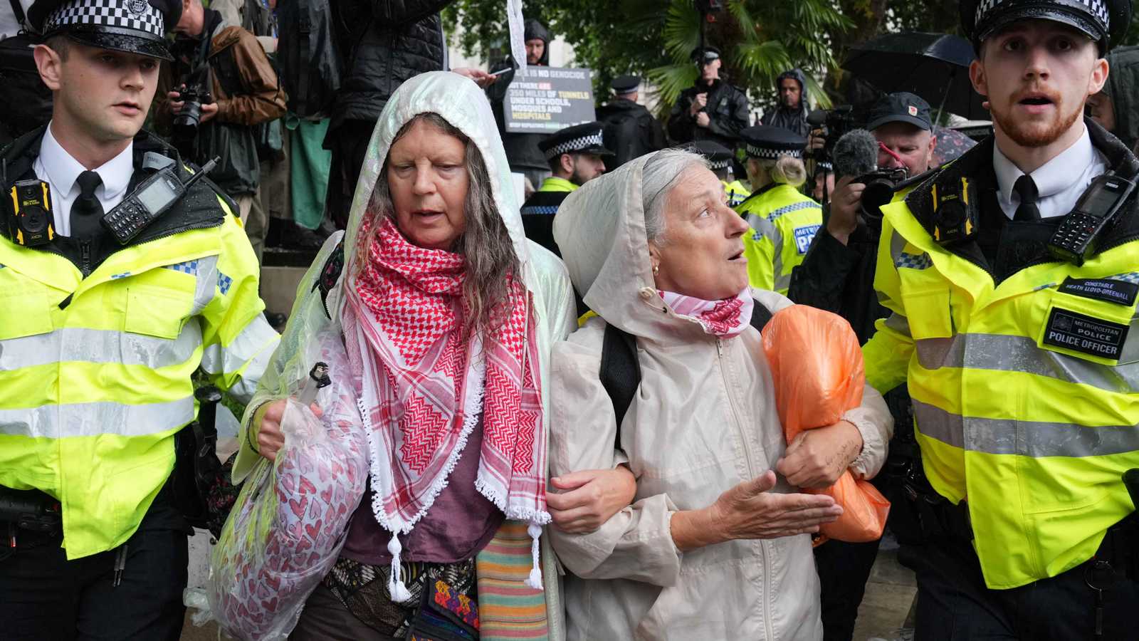 بريطانيا.. اعتقال 55 شخصا في مسيرة لحركة "فلسطين أكشن"