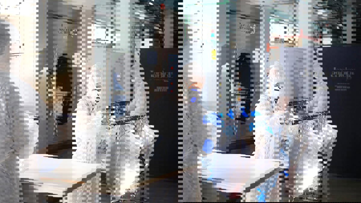 لا تسبب ضررا للبيئة.. تقنية ثورية لتعقيم الملابس بالأوزون