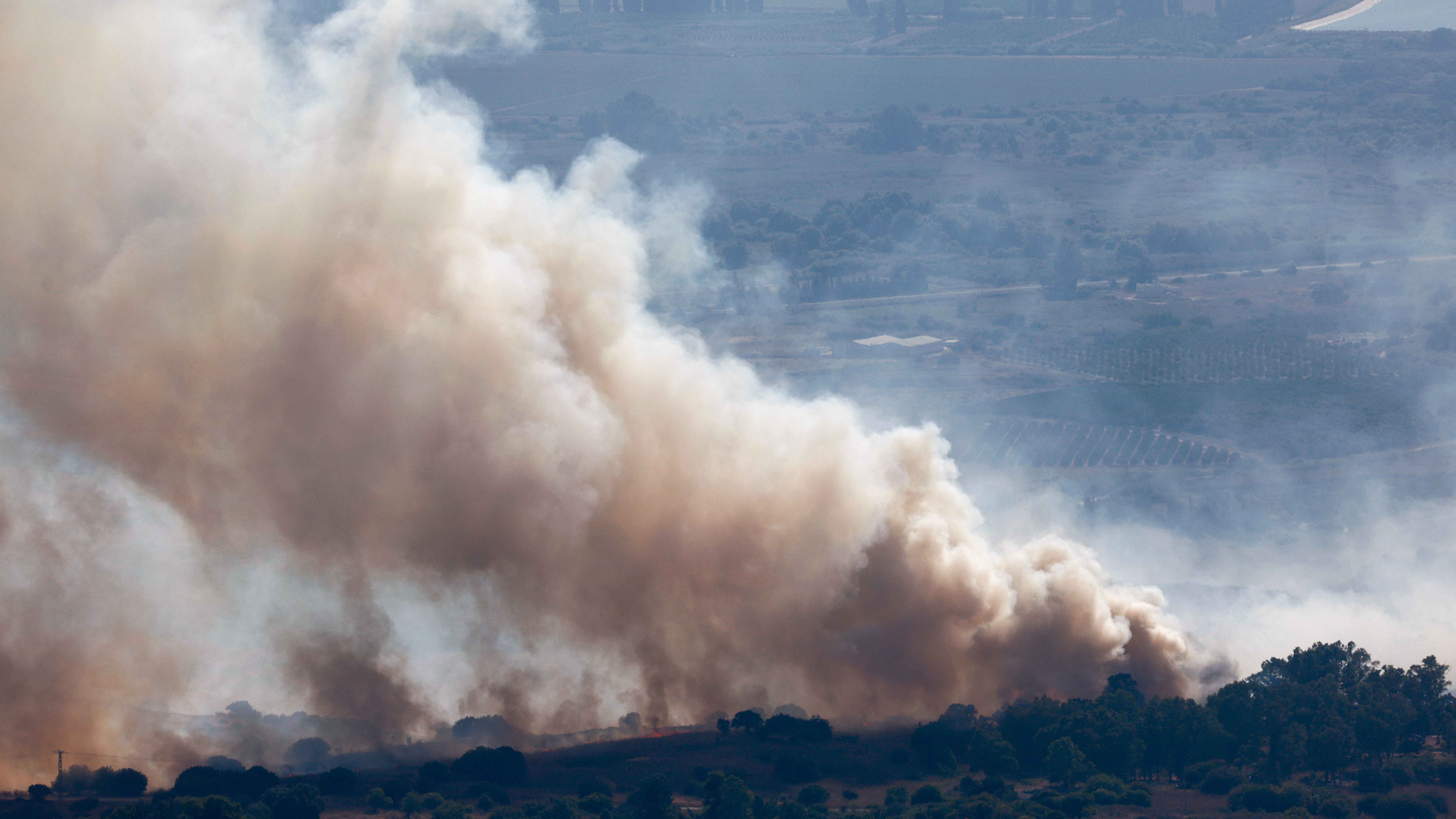 إطلاق 20 صاروخا من لبنان تجاه شمال إسرائيل