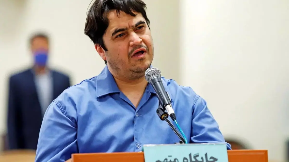 والد الصحفي الإيراني روح الله زم: النظام خدعنا بشأن إعدامه