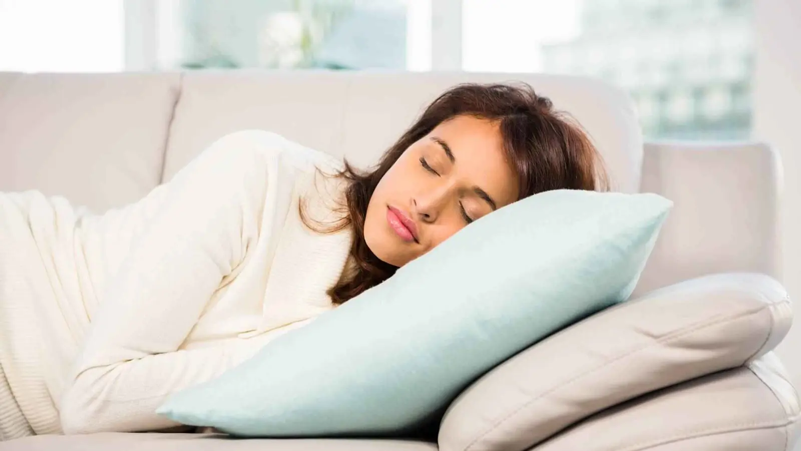 كيف تمنع "قيلولة" بعد الظهر من إفساد يومك؟