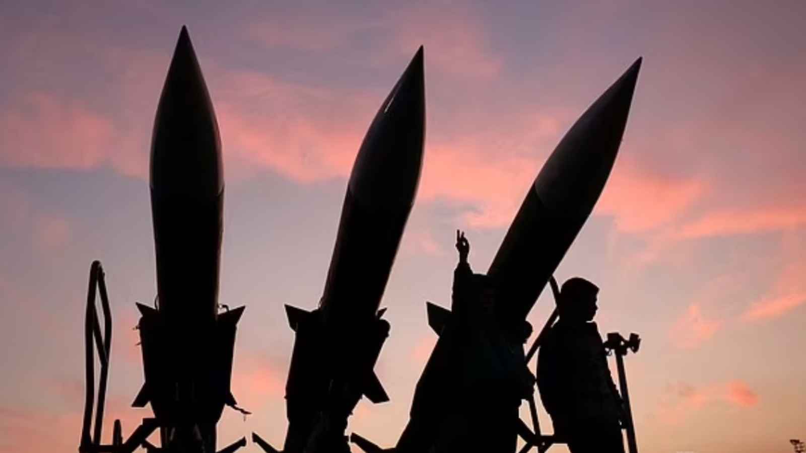 إيران: أي هجوم من قواعد أمريكية سيُقابل باستهداف شامل