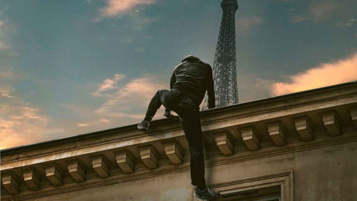 تركيا.. لص يسرق ملابس نسائية من مسجد للتنكر (فيديو)