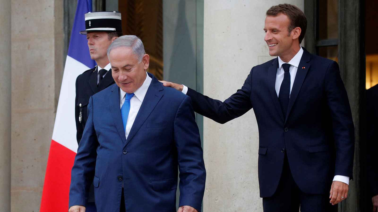 نتنياهو لماكرون: حظر تصدير السلاح إلى إسرائيل يخدم إيران