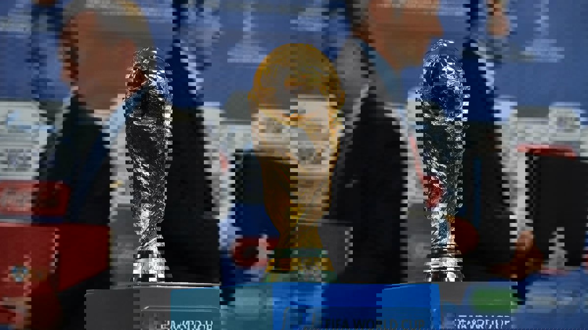 الفيفا يبدأ محادثات بشأن بدائل لخطة إقامة كأس العالم كل عامين