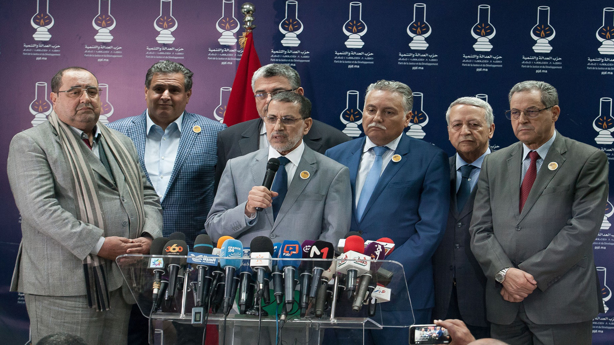 مواجهة "العدالة والتنمية" مع القضاة.. أزمة جديدة تربك "إخوان" العثماني