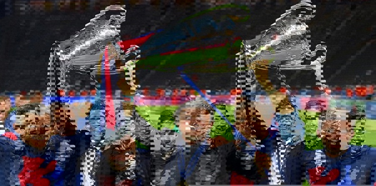 الاتحاد الدولي للتأريخ والإحصاء يختار إنريكي أفضل مدرب في العالم