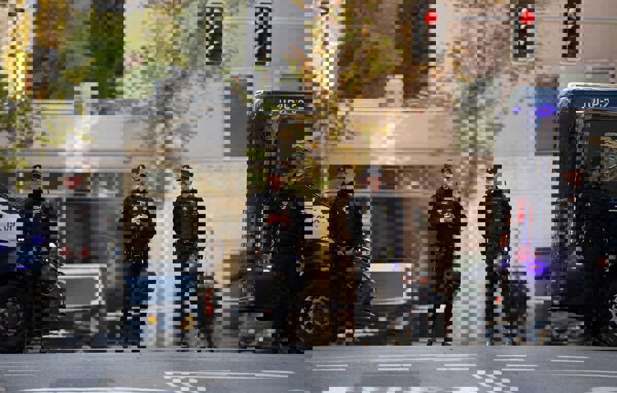 احتجاجات على "العفو الكتالوني" في أنحاء إسبانيا والشرطة تتدخل