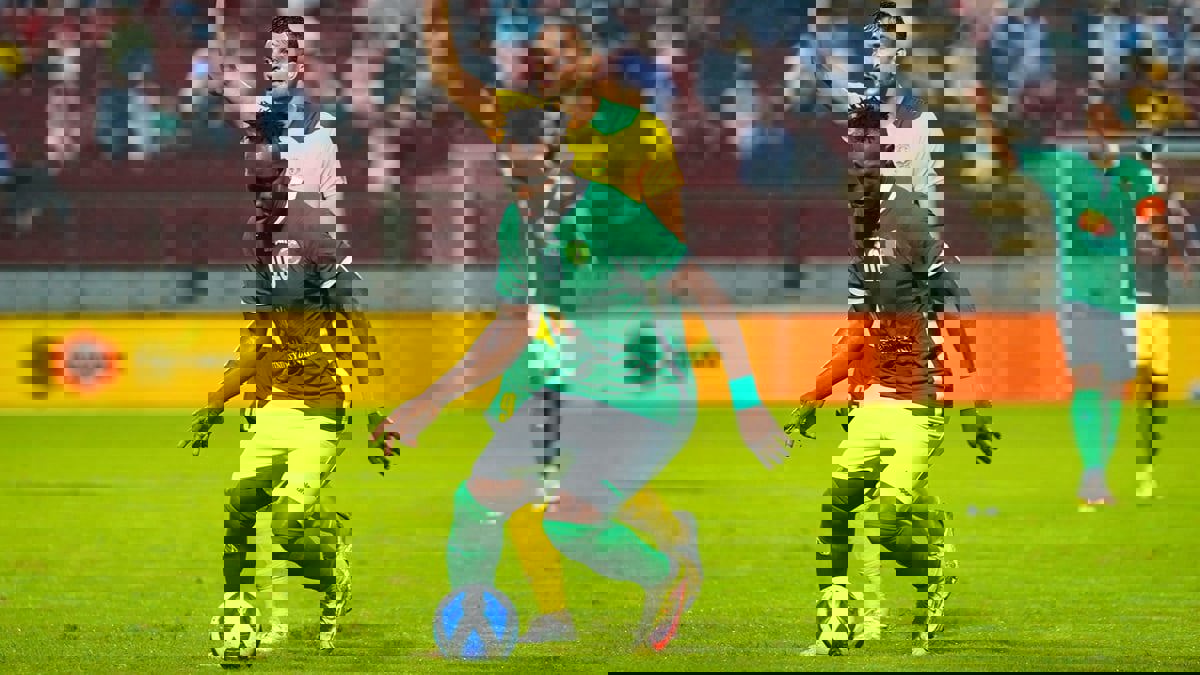 الموعد والقنوات الناقلة والتشكيل المتوقع لمباراة السيب ضد النهضة في نهائي كأس السلطان