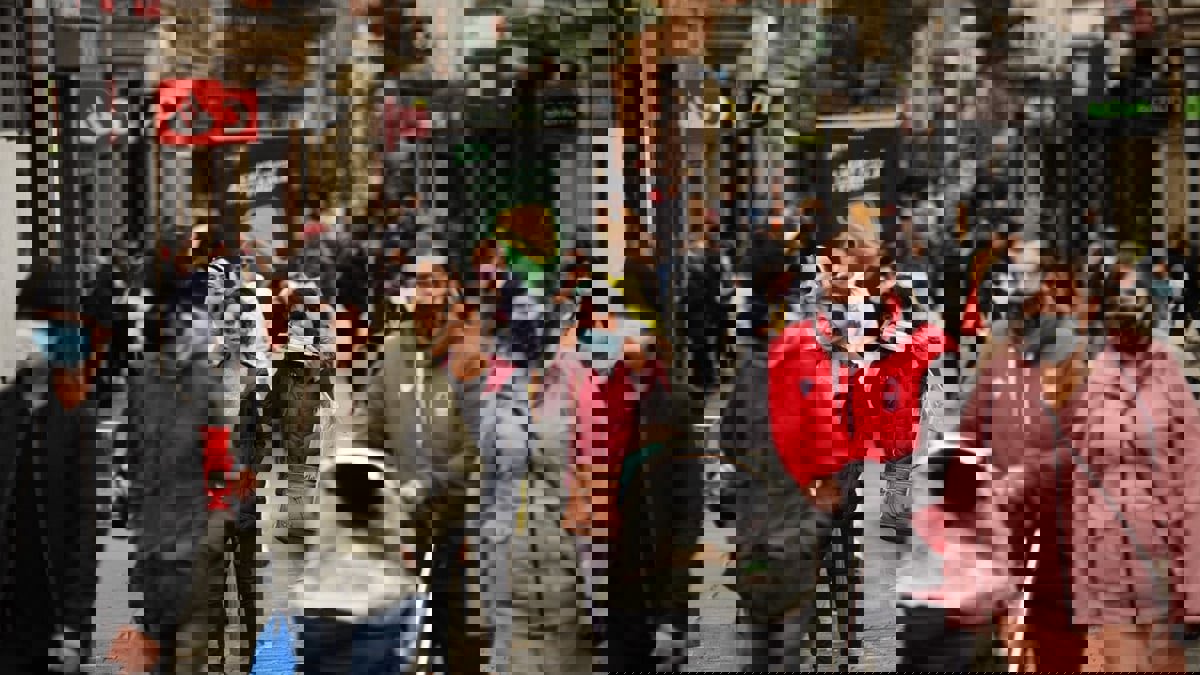  ارتفاع إصابات كورونا أربعة أضعاف في إسبانيا 