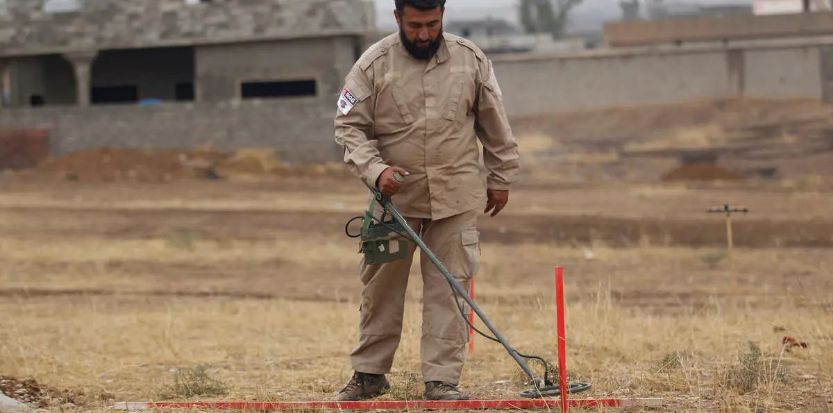 الجزائر تنتهي رسميًا من  تدمير ألغام الاستعمار الفرنسي