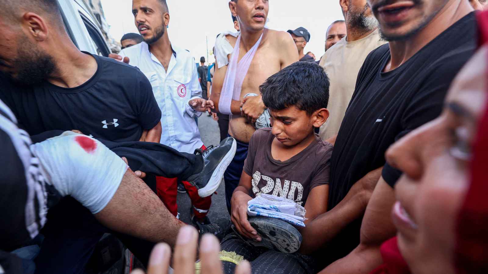 إسرائيل تنشر فيديو يوثق إطلاق "مسلحين" النار على مدنيين في غزة