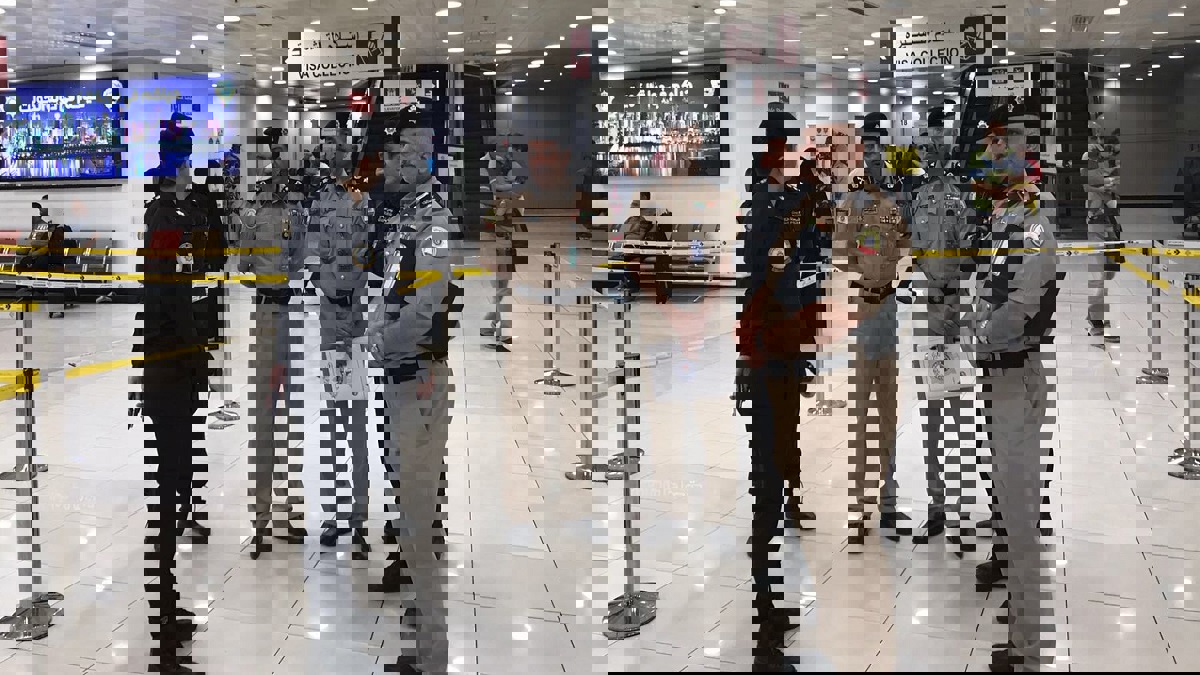 موظف في مطار الكويت يخطف خادمة فلبينية ويعتدي عليها