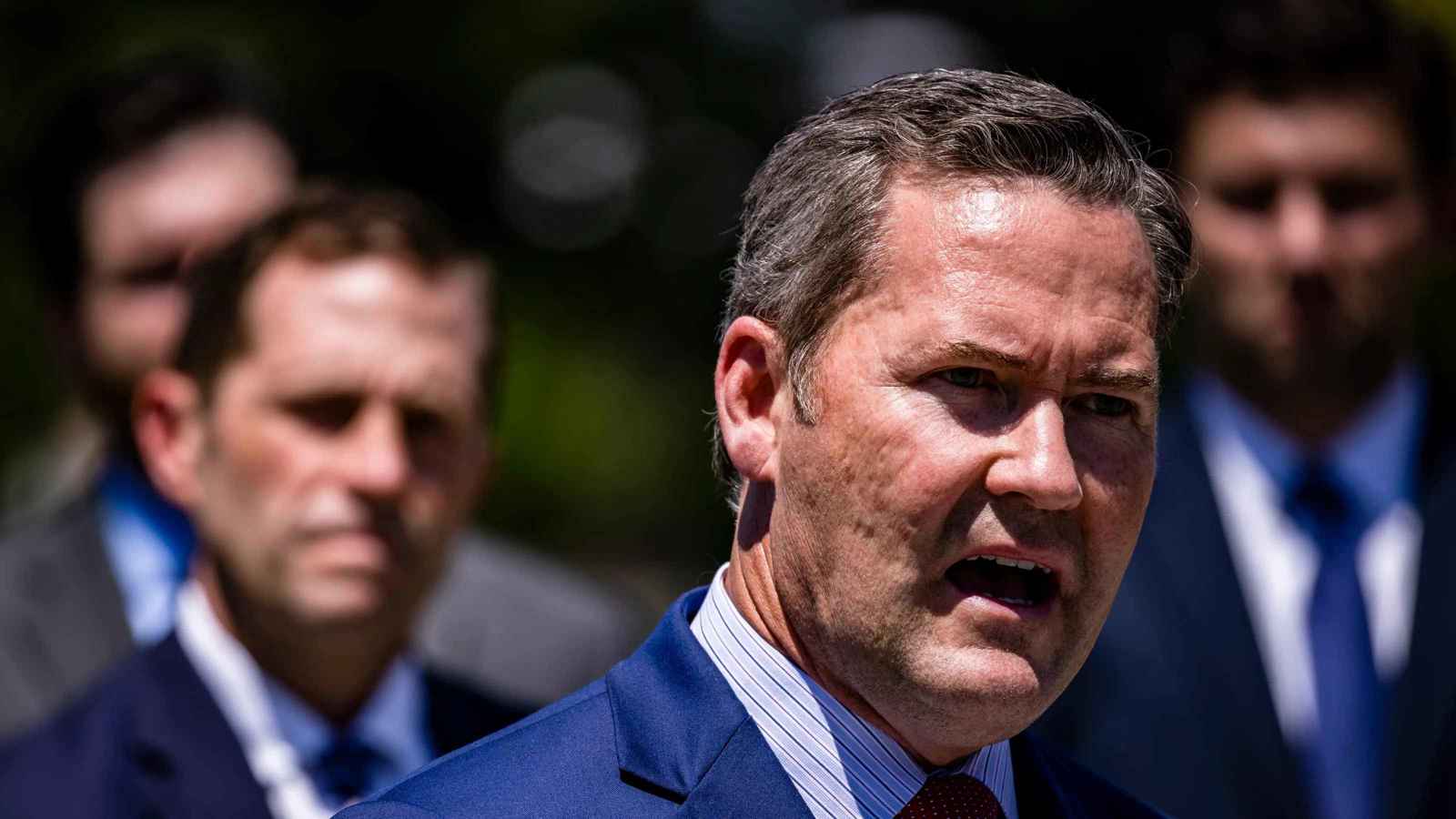 "أكسيوس": "مجزرة إقالات" في مجلس الأمن القومي الأمريكي