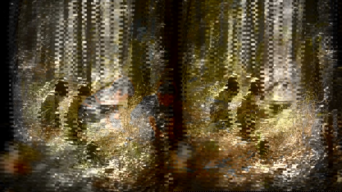 هل اللعب في التراب مفيد لجهاز المناعة لدى الأطفال؟