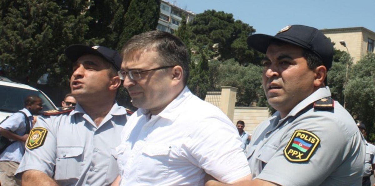 أذربيجان تتهم حزبًا سياسيًا بالعمالة لإيران