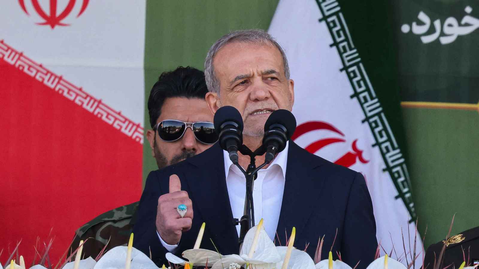 بزشكيان: الرد على إسرائيل منع انزلاق المنطقة نحو حرب شاملة