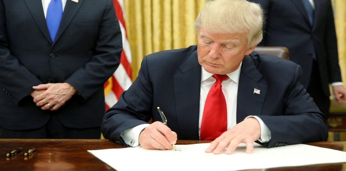 ترامب يوقع قرارًا يفرض عقوبات جديدة على كوريا الشمالية